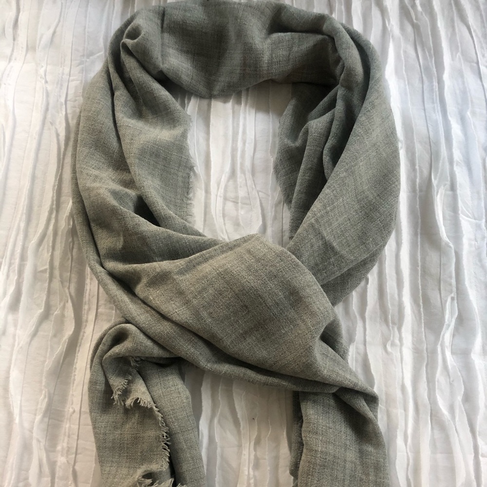 NWOT! Bundle of 9 Women’s scarves/shawls